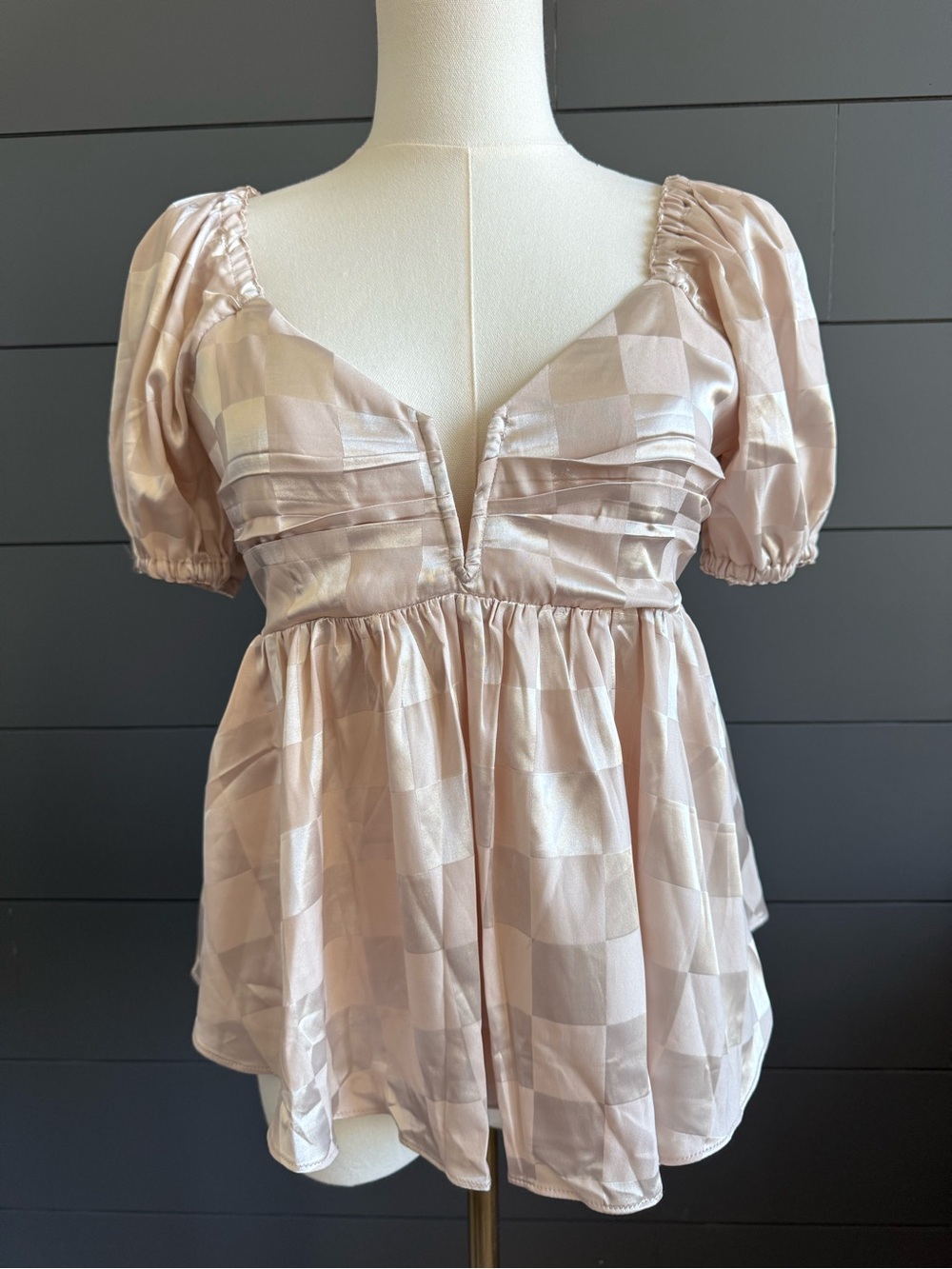 entro Anthropologie NWT Blush Pink/Tan Checker Peplum Top Puff Sleeves Feminine
